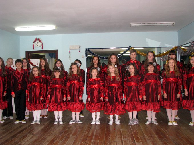 різдвяний концерт молодшої і старшої груп хору Веселі нотки