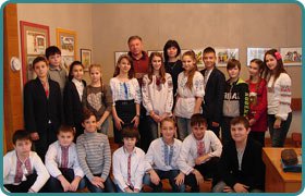 учні 6-Б класу в Національному музеї літератури України